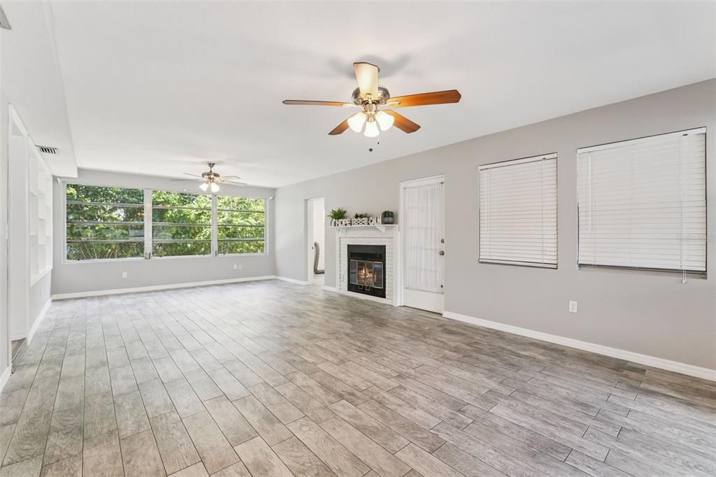 Activo con contrato: $499,900 (3 camas, 2 baños, 1785 Pies cuadrados)