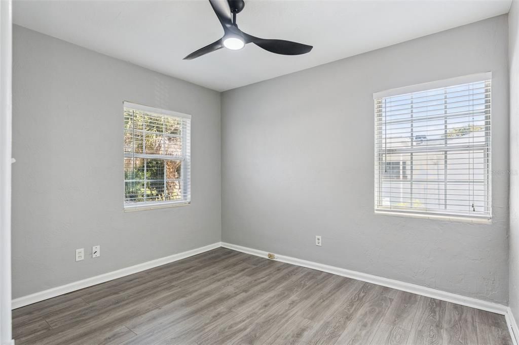 Activo con contrato: $499,900 (3 camas, 2 baños, 1785 Pies cuadrados)