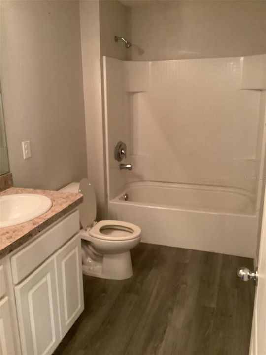 En Venta: $418,000 (5 camas, 3 baños, 2807 Pies cuadrados)