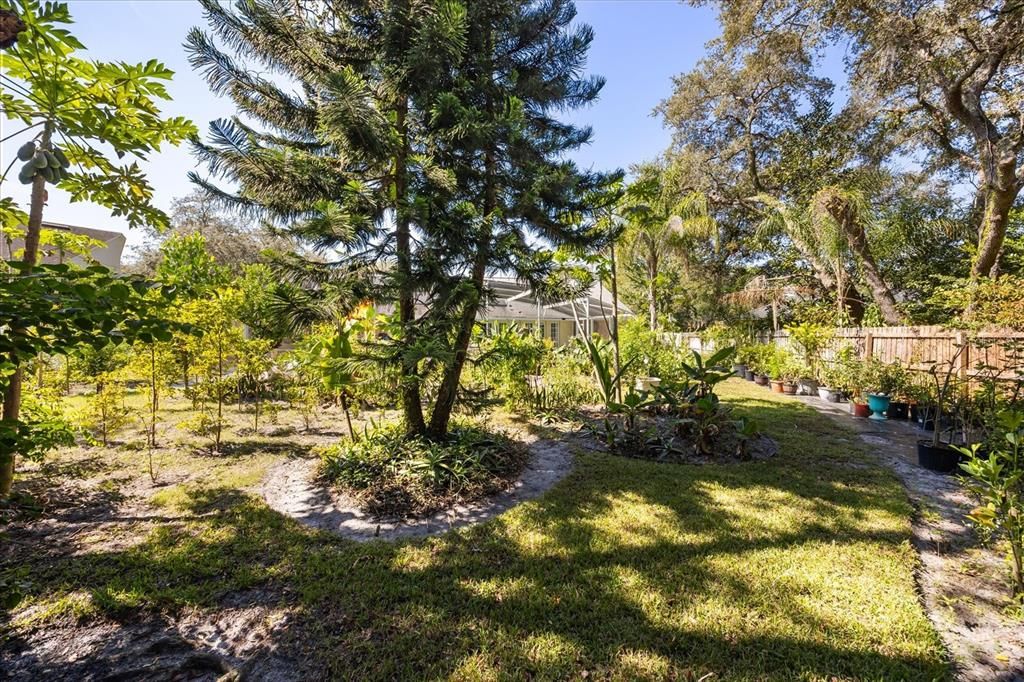 For Sale: $750,000 (4 beds, 3 baths, 3014 Square Feet)