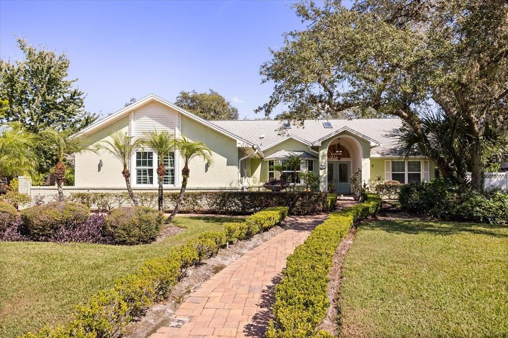 For Sale: $750,000 (4 beds, 3 baths, 3014 Square Feet)