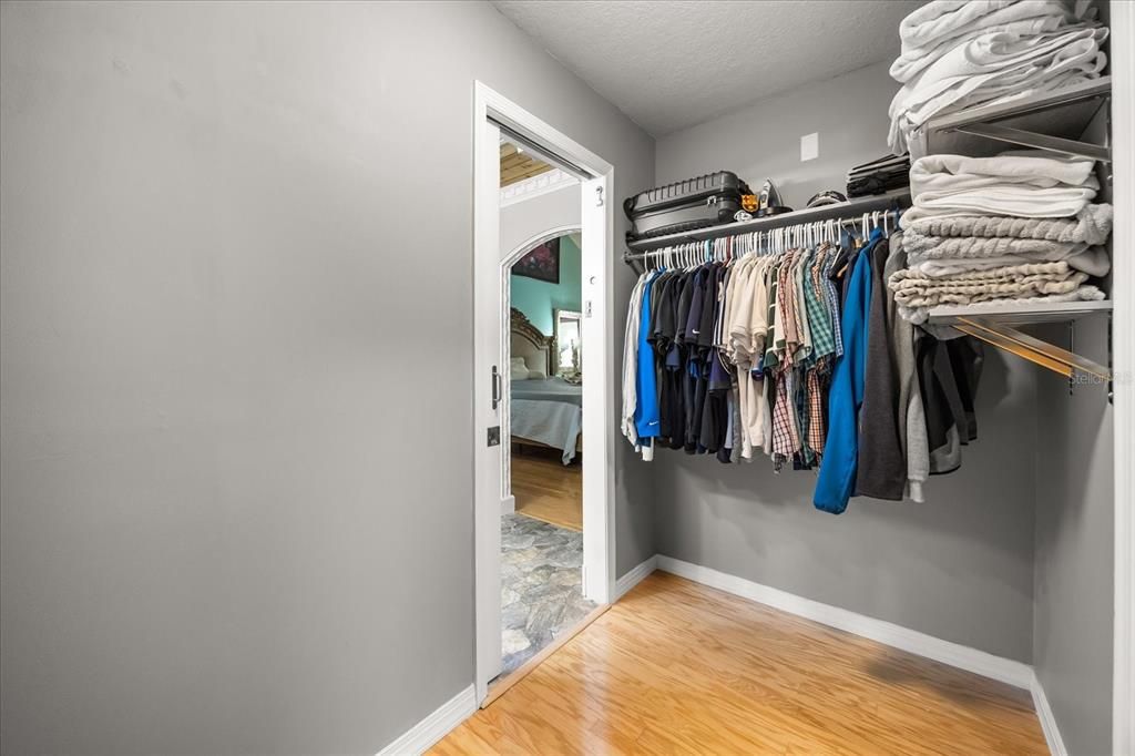 For Sale: $750,000 (4 beds, 3 baths, 3014 Square Feet)