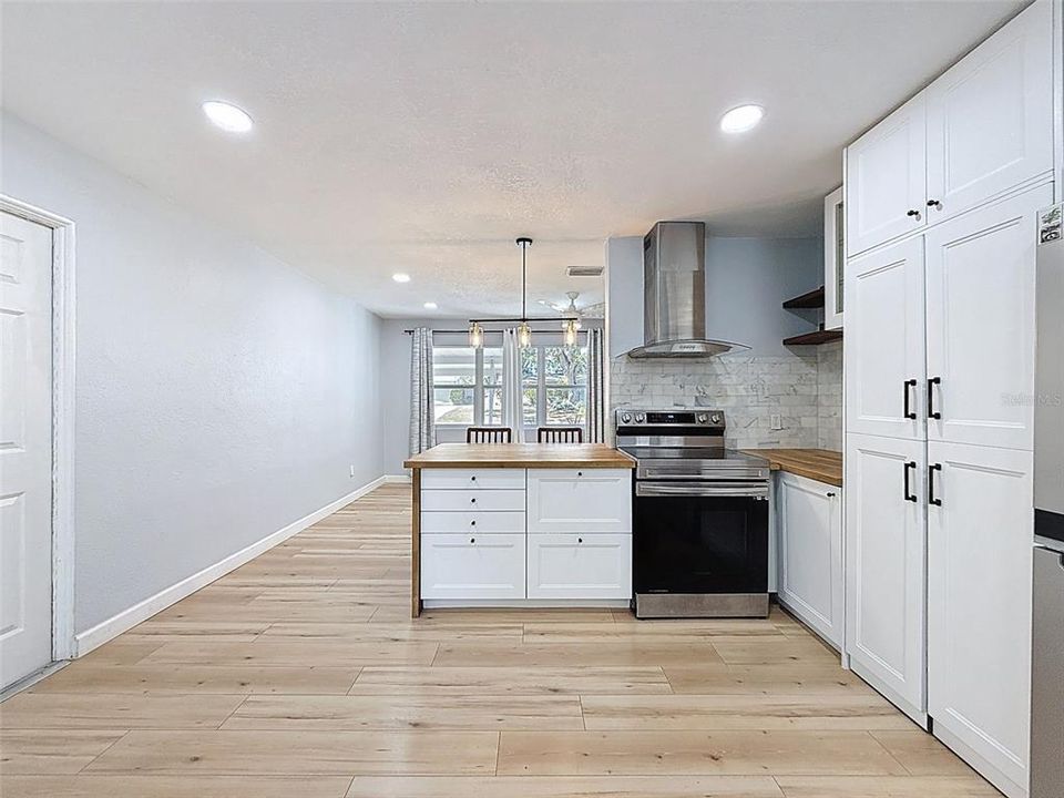 For Sale: $409,000 (3 beds, 2 baths, 1536 Square Feet)