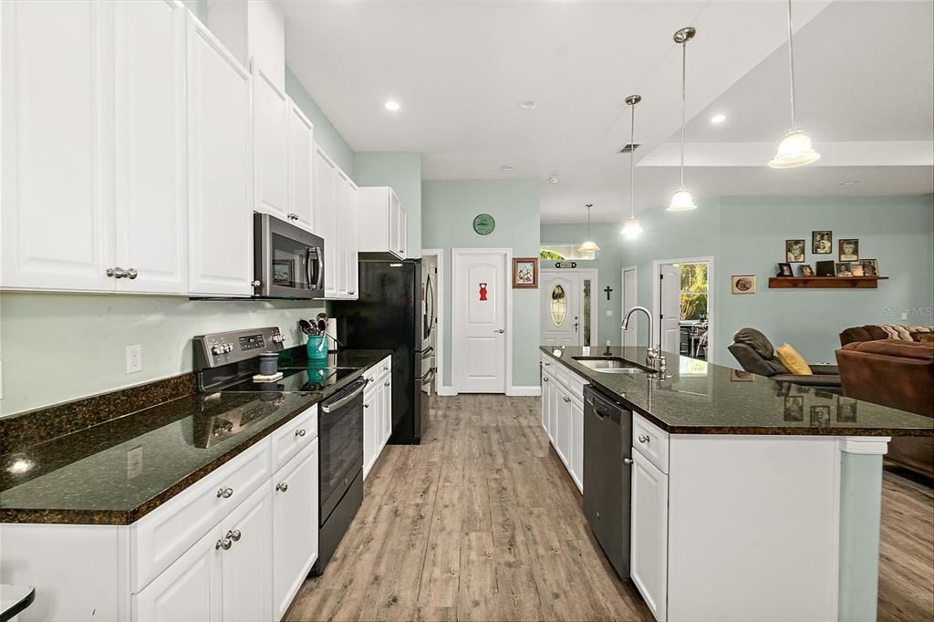 For Sale: $379,000 (4 beds, 2 baths, 2158 Square Feet)