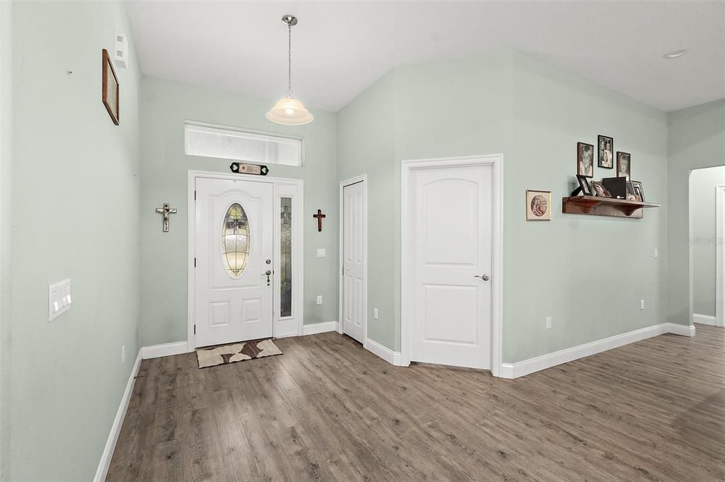 For Sale: $379,000 (4 beds, 2 baths, 2158 Square Feet)