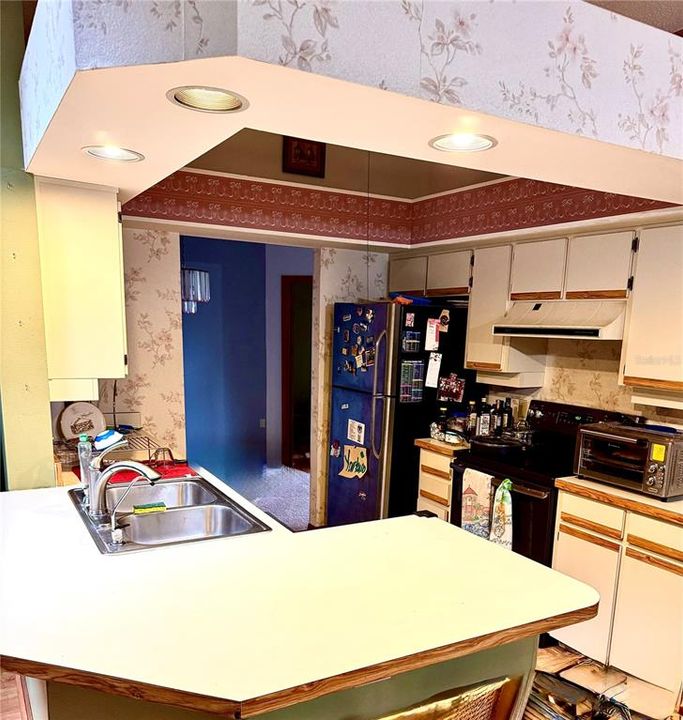 На продажу: $330,000 (4 спален, 2 ванн, 1810 Квадратных фут)