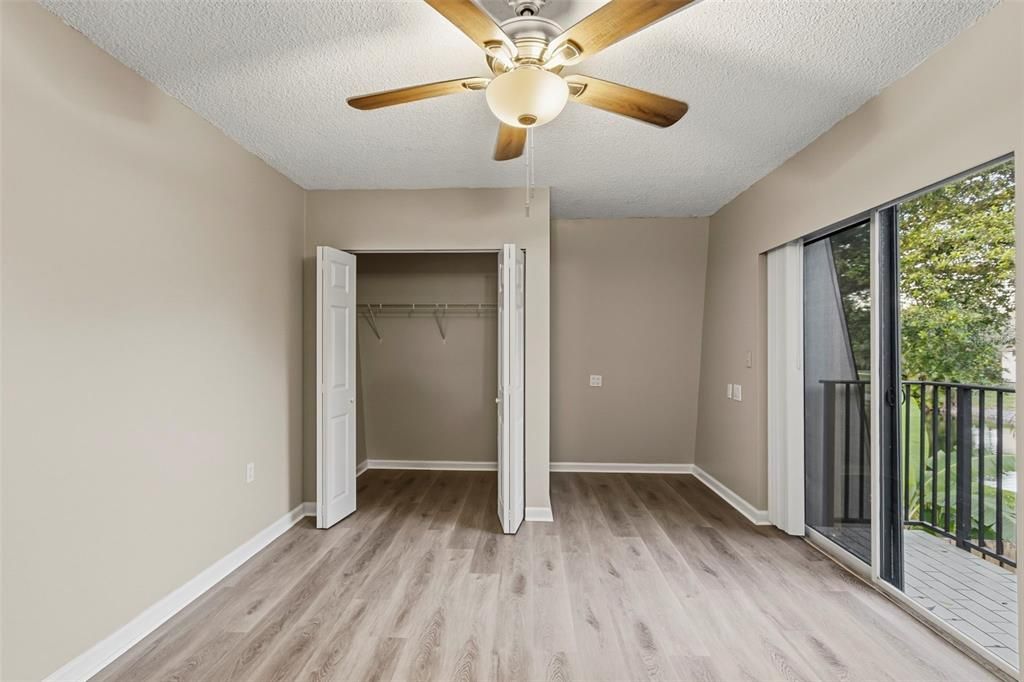 Под контрактом: $295,000 (2 спален, 2 ванн, 1236 Квадратных фут)