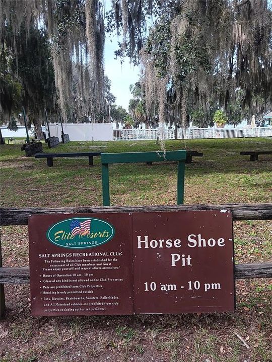 For Sale: $69,800 (1 beds, 1 baths, 425 Square Feet)