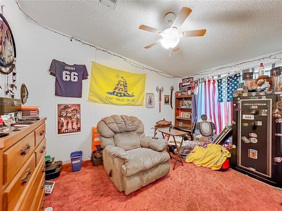 待售: $283,000 (3 贝兹, 2 浴室, 1620 平方英尺)