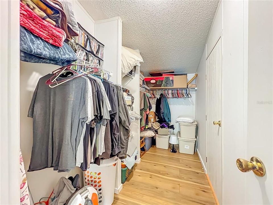 待售: $283,000 (3 贝兹, 2 浴室, 1620 平方英尺)