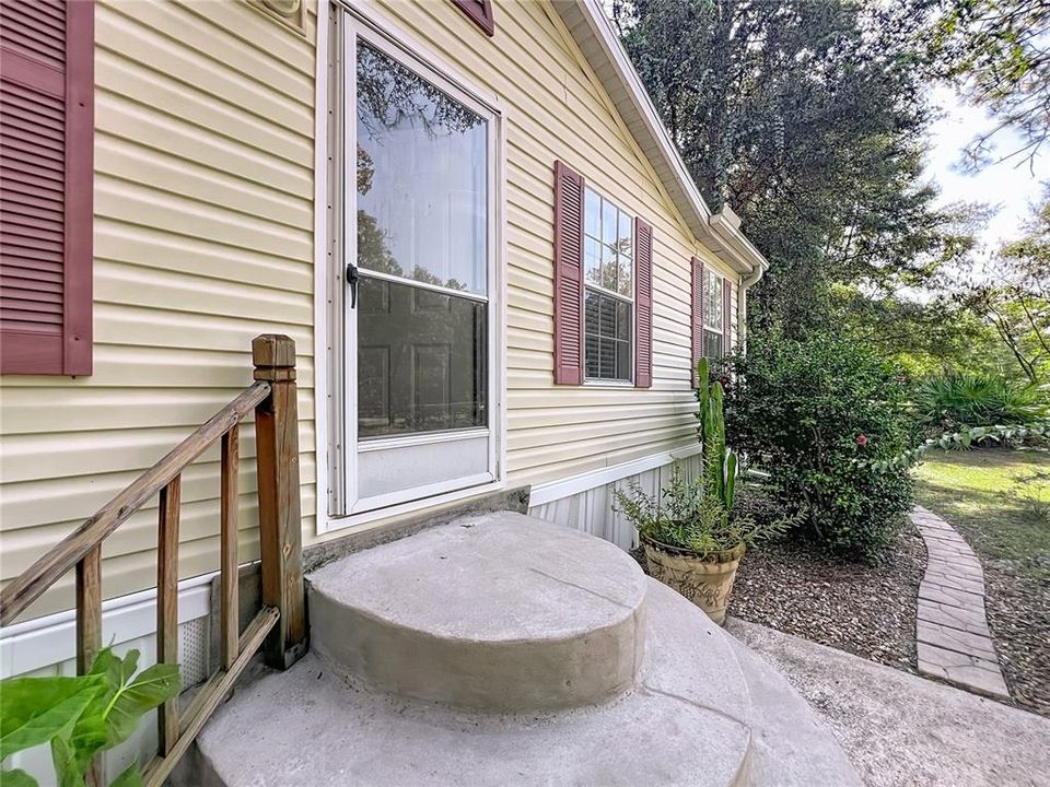 待售: $283,000 (3 贝兹, 2 浴室, 1620 平方英尺)