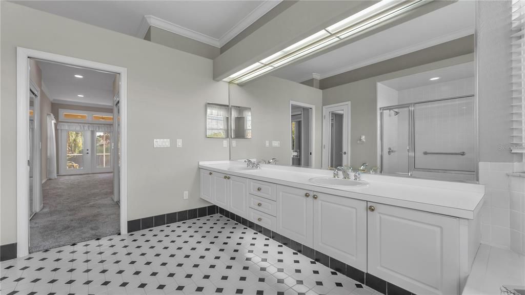 Active With Contract: $575,000 (4 beds, 3 baths, 2664 Square Feet)