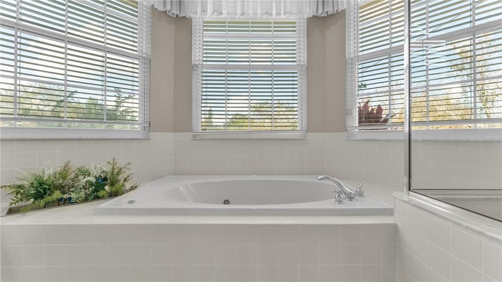 Active With Contract: $575,000 (4 beds, 3 baths, 2664 Square Feet)