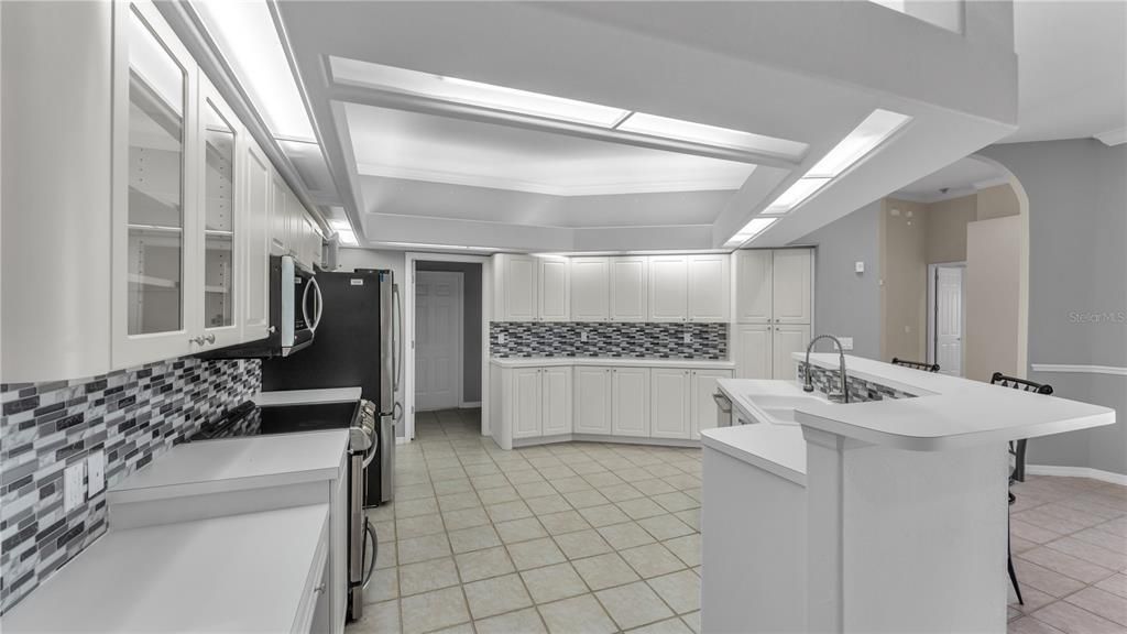 Active With Contract: $575,000 (4 beds, 3 baths, 2664 Square Feet)