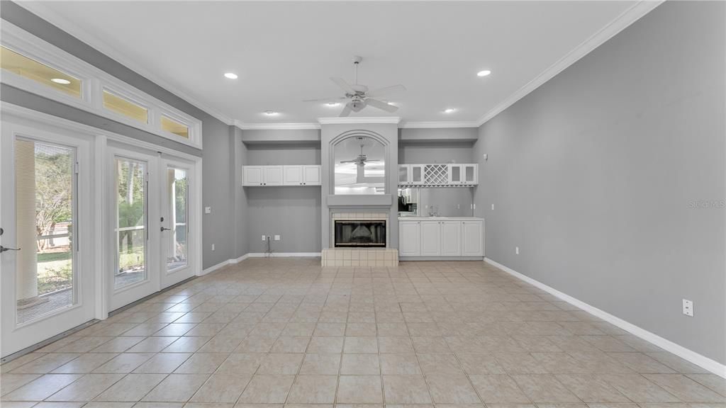 Active With Contract: $575,000 (4 beds, 3 baths, 2664 Square Feet)