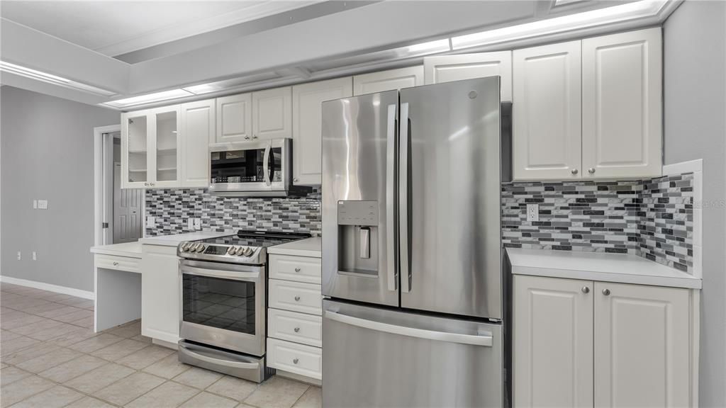 Active With Contract: $575,000 (4 beds, 3 baths, 2664 Square Feet)