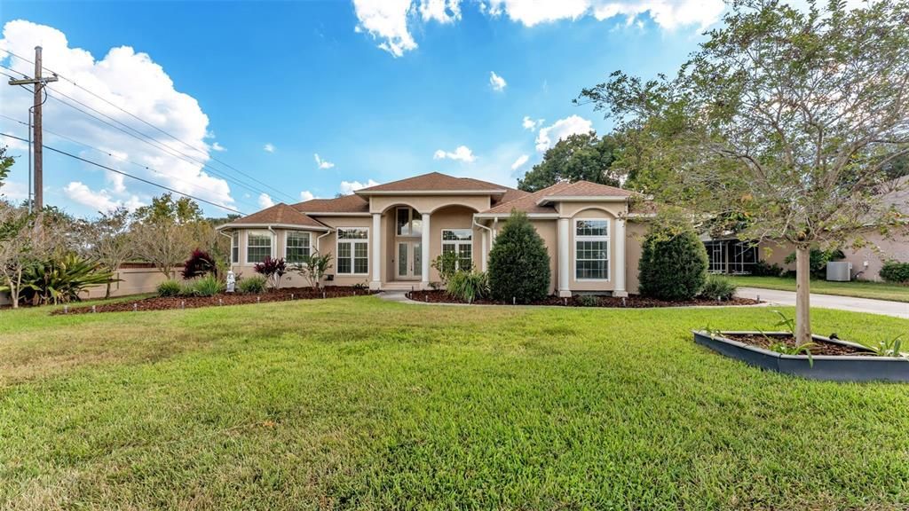 Active With Contract: $575,000 (4 beds, 3 baths, 2664 Square Feet)