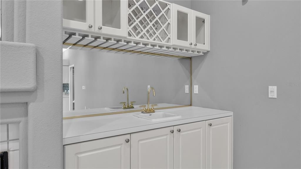 Active With Contract: $575,000 (4 beds, 3 baths, 2664 Square Feet)