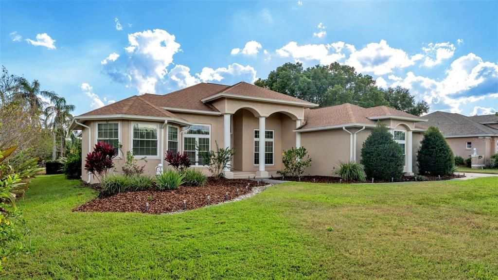 Active With Contract: $575,000 (4 beds, 3 baths, 2664 Square Feet)