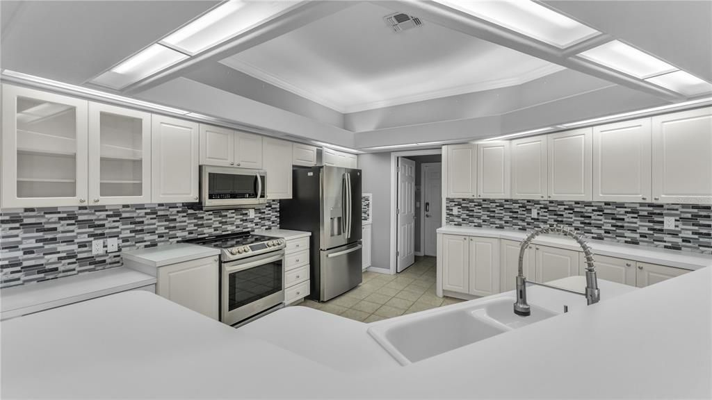 Active With Contract: $575,000 (4 beds, 3 baths, 2664 Square Feet)