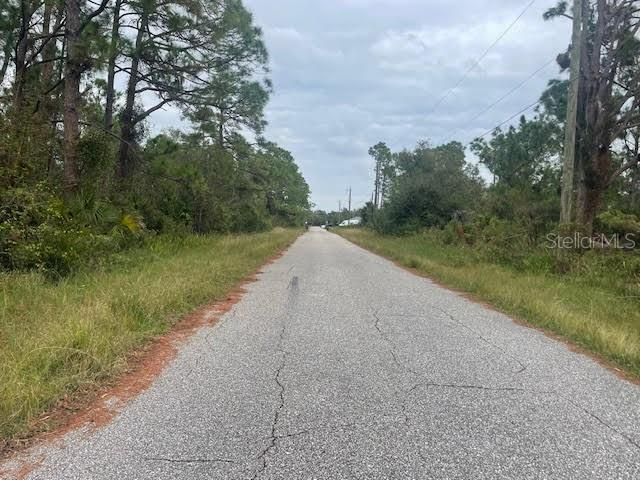 待售: $26,900 (0.23 acres)