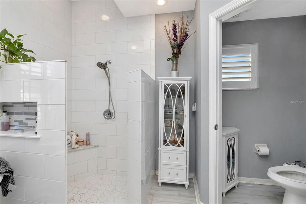 En Venta: $515,000 (5 camas, 3 baños, 2530 Pies cuadrados)