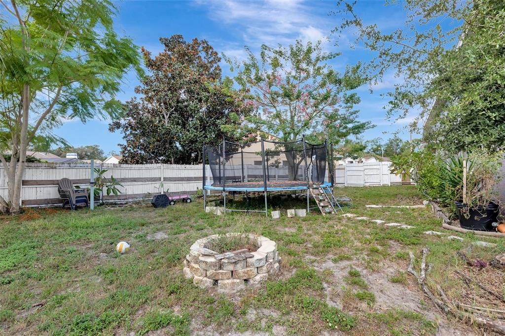 En Venta: $515,000 (5 camas, 3 baños, 2530 Pies cuadrados)