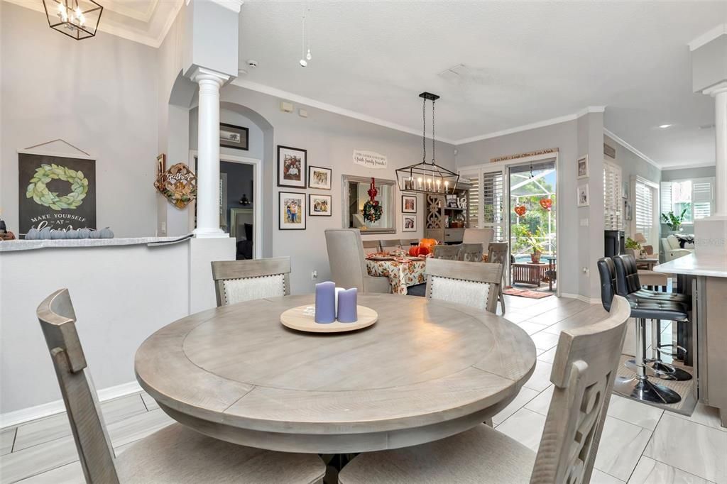 En Venta: $515,000 (5 camas, 3 baños, 2530 Pies cuadrados)