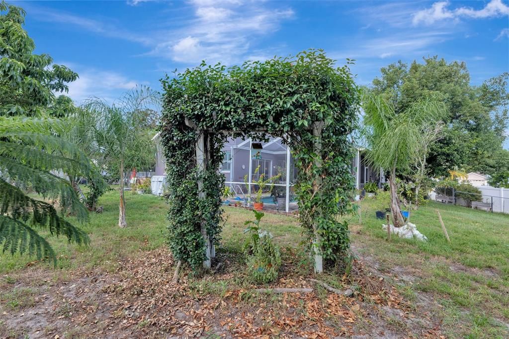 En Venta: $515,000 (5 camas, 3 baños, 2530 Pies cuadrados)