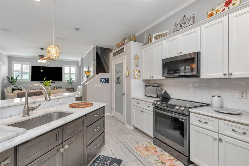 En Venta: $515,000 (5 camas, 3 baños, 2530 Pies cuadrados)