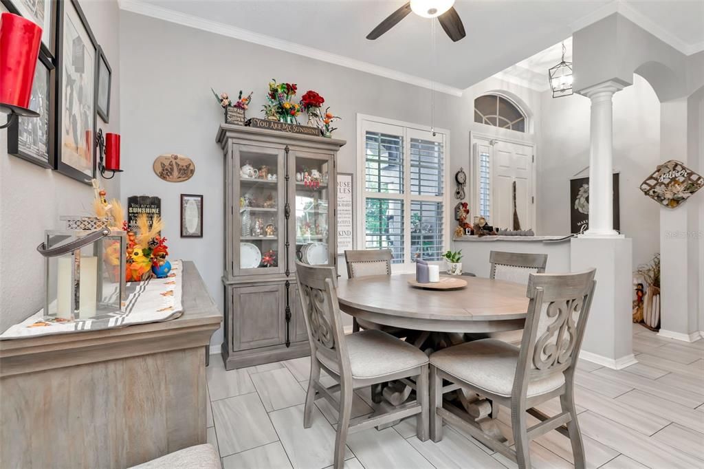 En Venta: $515,000 (5 camas, 3 baños, 2530 Pies cuadrados)