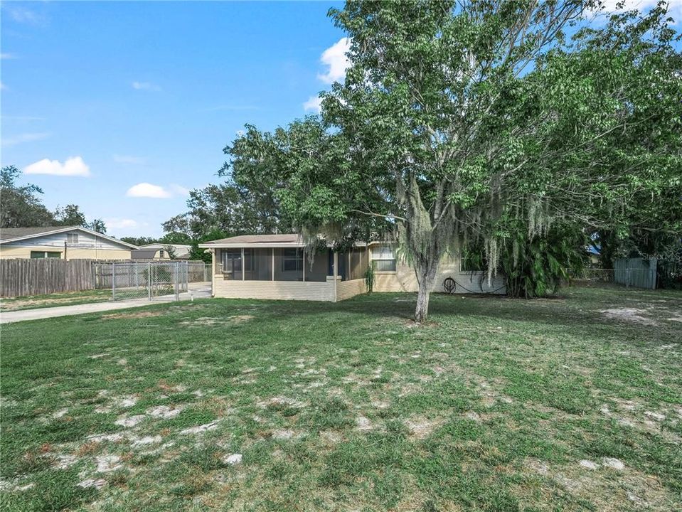 待售: $229,000 (3 贝兹, 1 浴室, 1342 平方英尺)