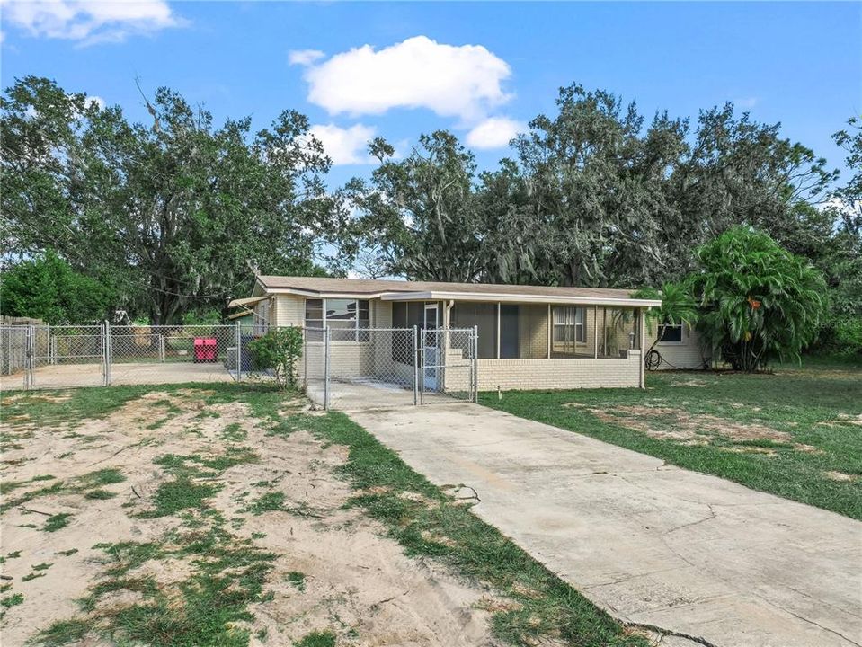 待售: $229,000 (3 贝兹, 1 浴室, 1342 平方英尺)