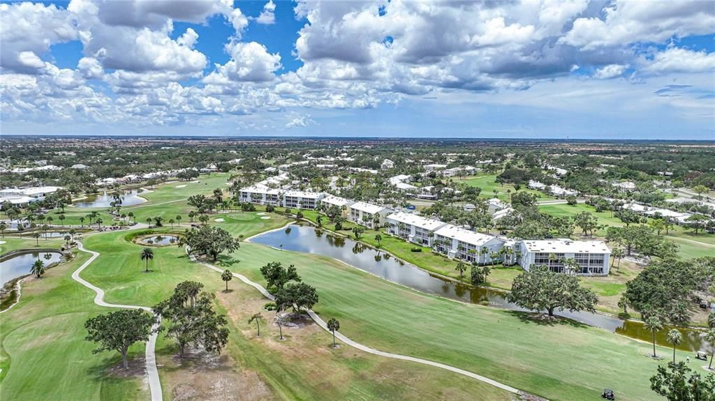 На продажу: $230,000 (2 спален, 2 ванн, 948 Квадратных фут)