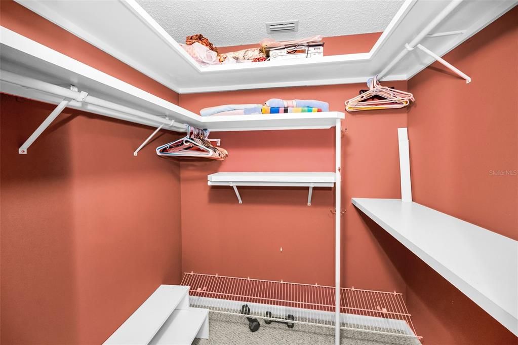 For Sale: $250,000 (2 beds, 2 baths, 1255 Square Feet)