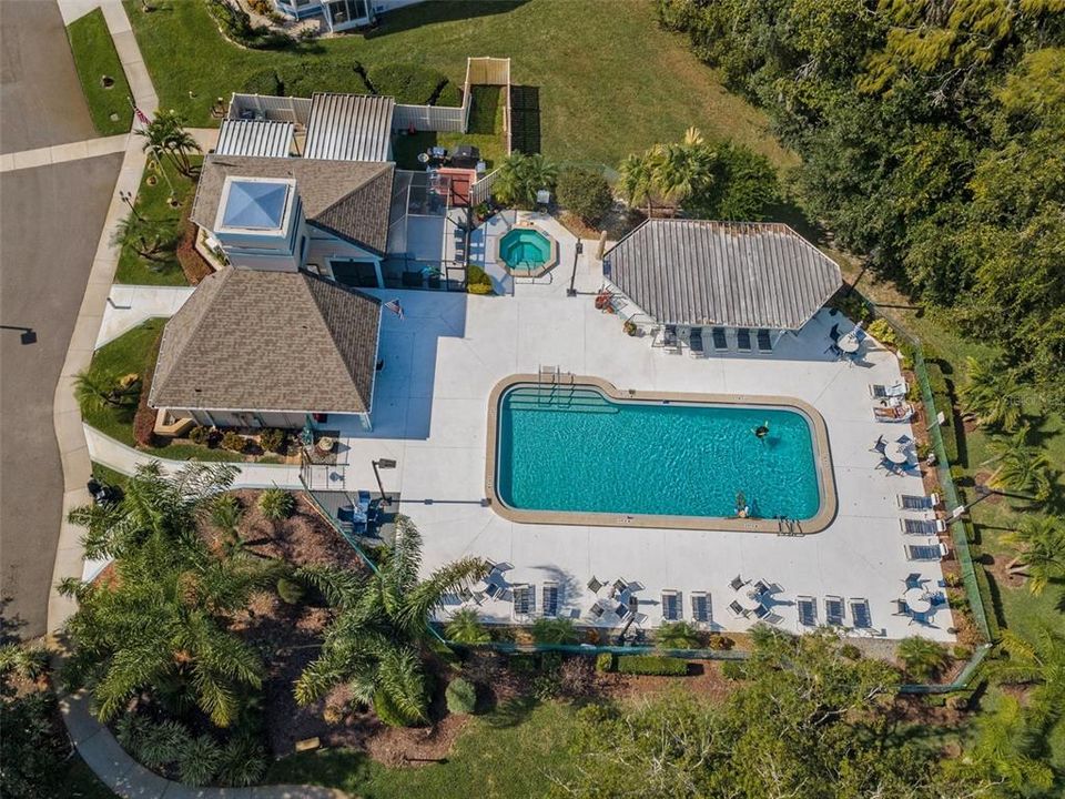 For Sale: $250,000 (2 beds, 2 baths, 1255 Square Feet)