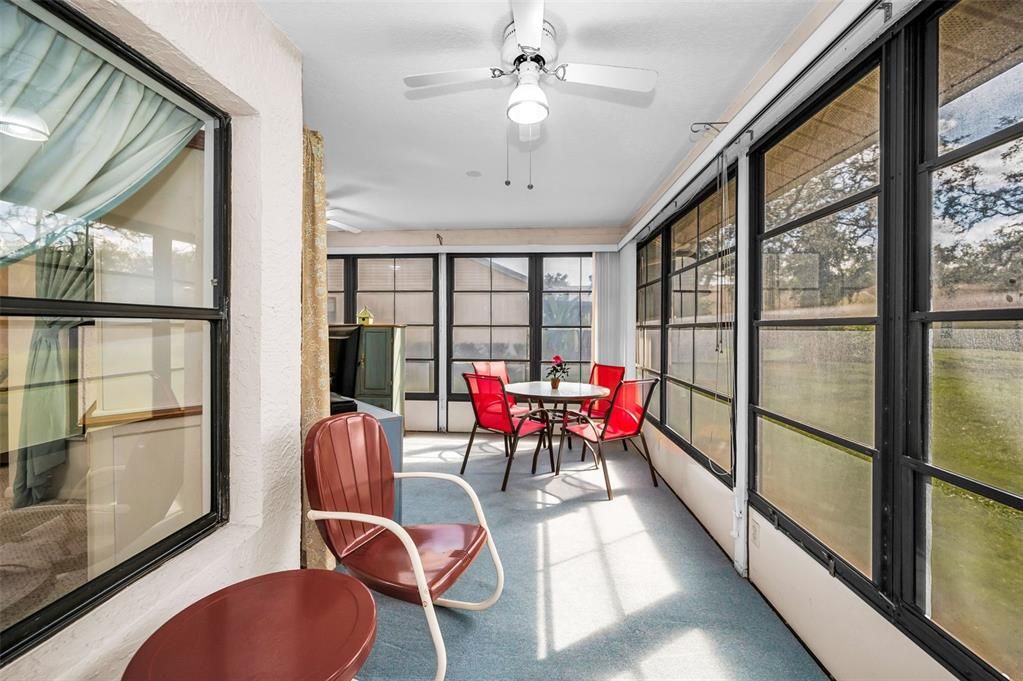 For Sale: $250,000 (2 beds, 2 baths, 1255 Square Feet)