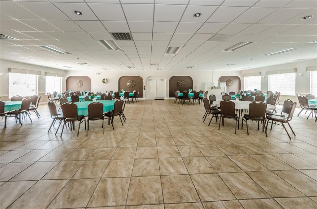 For Sale: $250,000 (2 beds, 2 baths, 1255 Square Feet)