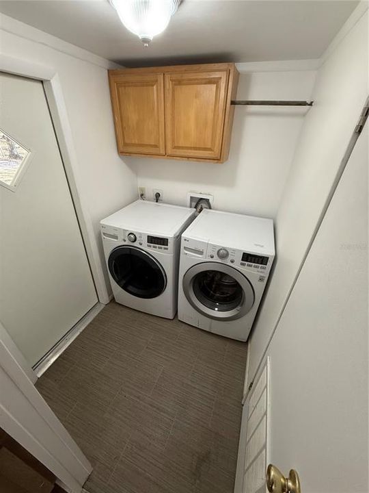 For Sale: $250,000 (3 beds, 2 baths, 1056 Square Feet)