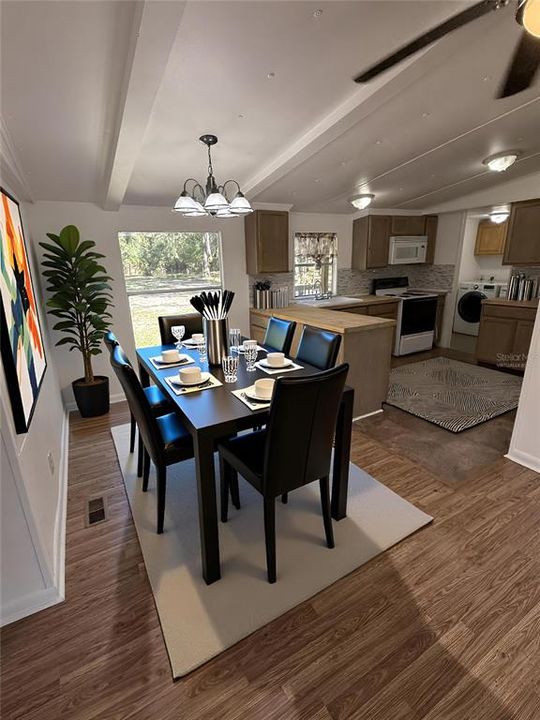 For Sale: $250,000 (3 beds, 2 baths, 1056 Square Feet)