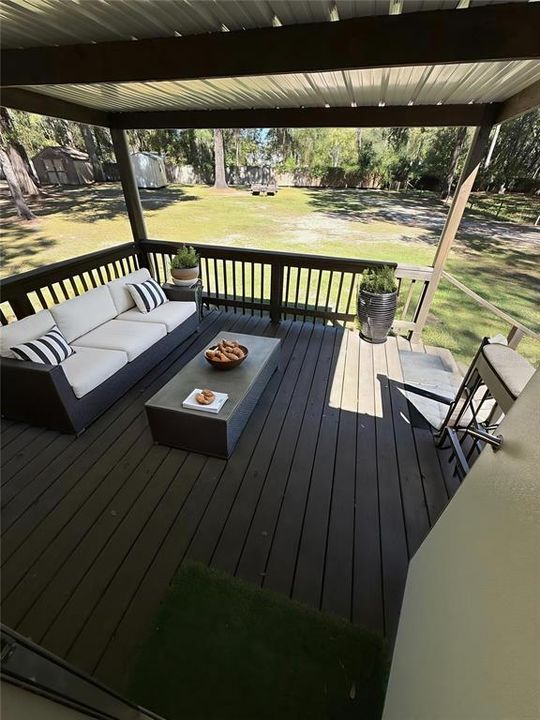 For Sale: $250,000 (3 beds, 2 baths, 1056 Square Feet)