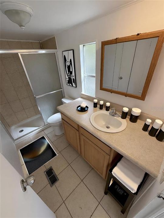 For Sale: $250,000 (3 beds, 2 baths, 1056 Square Feet)