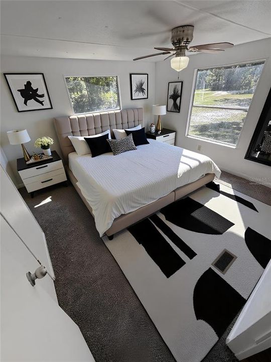 For Sale: $250,000 (3 beds, 2 baths, 1056 Square Feet)