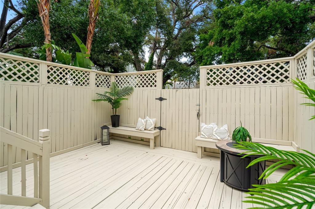 For Rent: $6,500 (3 beds, 3 baths, 2134 Square Feet)