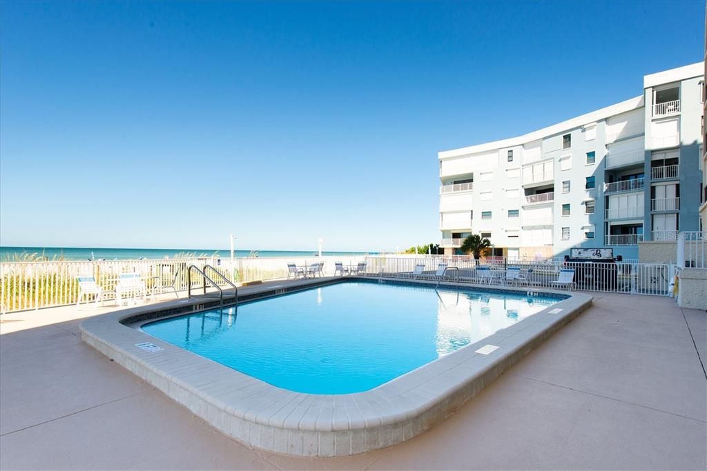 На продажу: $520,000 (1 спален, 1 ванн, 715 Квадратных фут)