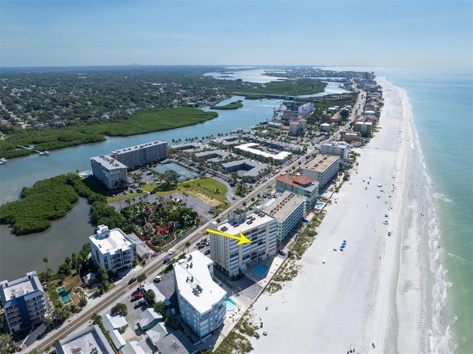 На продажу: $520,000 (1 спален, 1 ванн, 715 Квадратных фут)