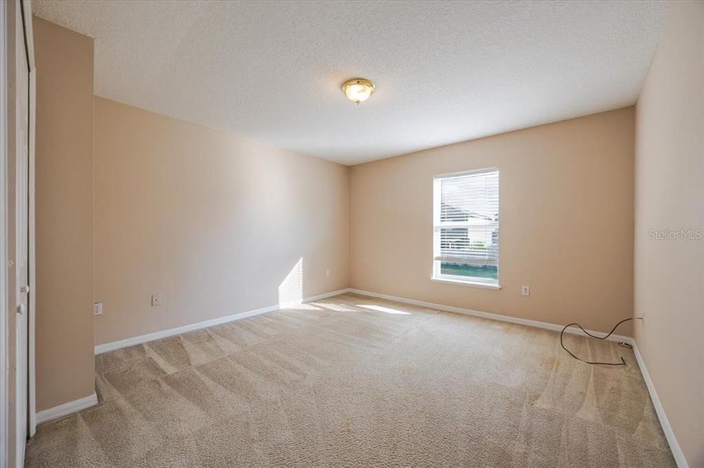 For Rent: $2,700 (4 beds, 2 baths, 2870 Square Feet)