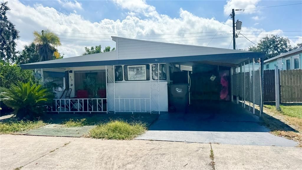 待售: $80,000 (1 贝兹, 1 浴室, 304 平方英尺)