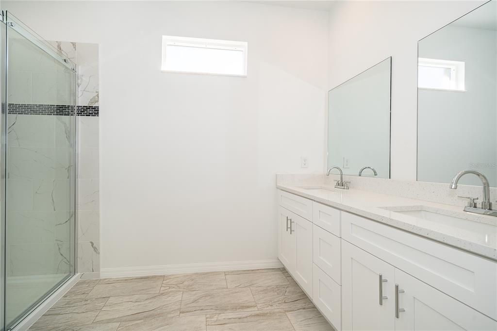 For Sale: $330,000 (4 beds, 2 baths, 1800 Square Feet)