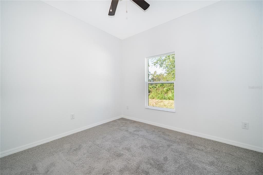 For Sale: $330,000 (4 beds, 2 baths, 1800 Square Feet)